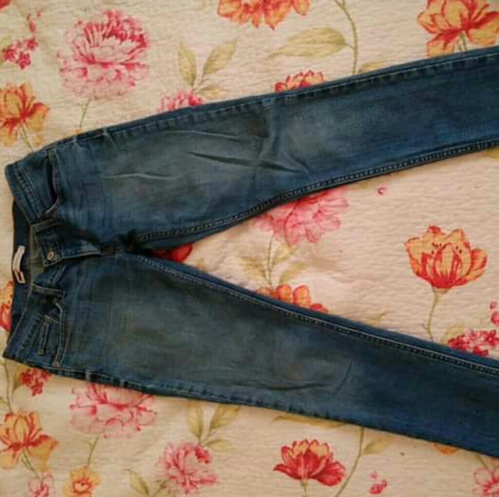 Levi's - Picture 3 of 3